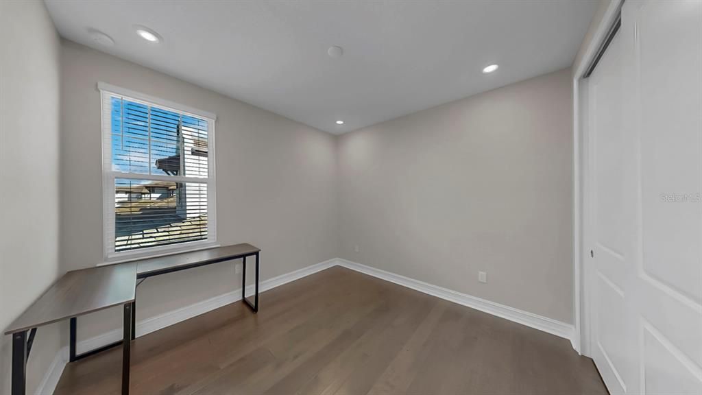 En Venta: $599,000 (3 camas, 2 baños, 2447 Pies cuadrados)