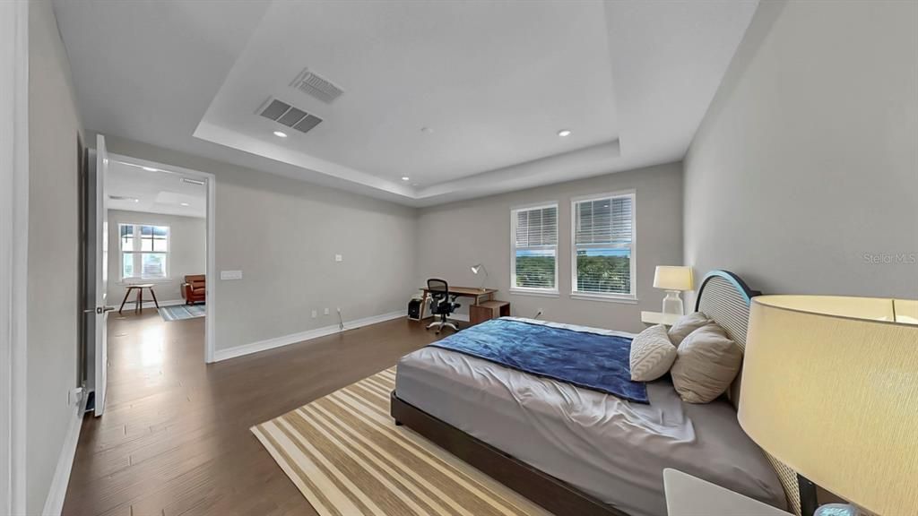 En Venta: $599,000 (3 camas, 2 baños, 2447 Pies cuadrados)