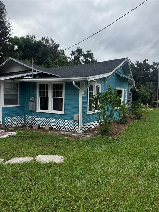 Activo con contrato: $185,000 (3 camas, 1 baños, 1244 Pies cuadrados)