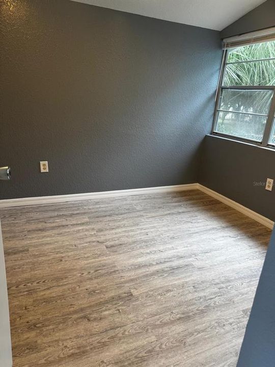 Activo con contrato: $185,000 (3 camas, 1 baños, 1244 Pies cuadrados)