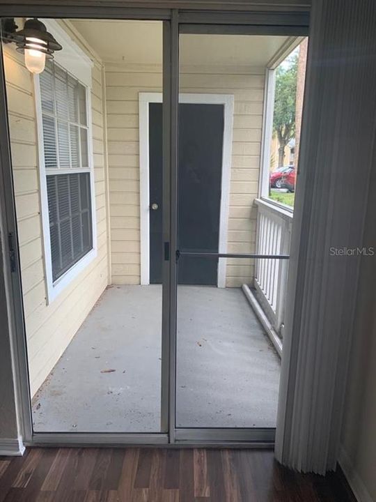 For Rent: $1,800 (2 beds, 2 baths, 934 Square Feet)