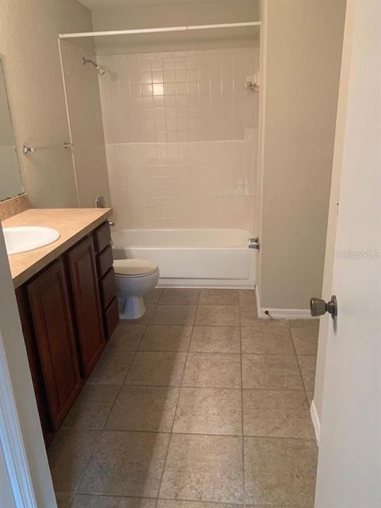 For Rent: $1,800 (2 beds, 2 baths, 934 Square Feet)