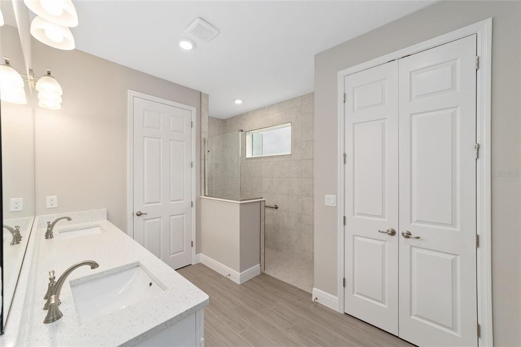 Active With Contract: $379,000 (2 beds, 2 baths, 2142 Square Feet)