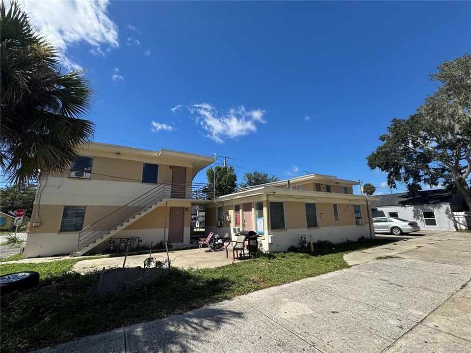 For Sale: $1,300,000 (15 beds, 0 baths, 4560 Square Feet)