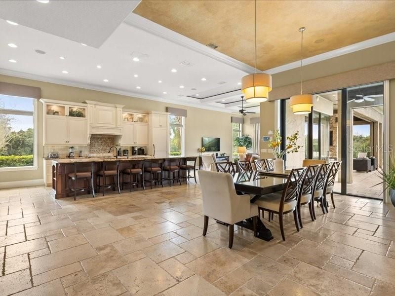 待售: $2,199,000 (6 贝兹, 6 浴室, 5955 平方英尺)