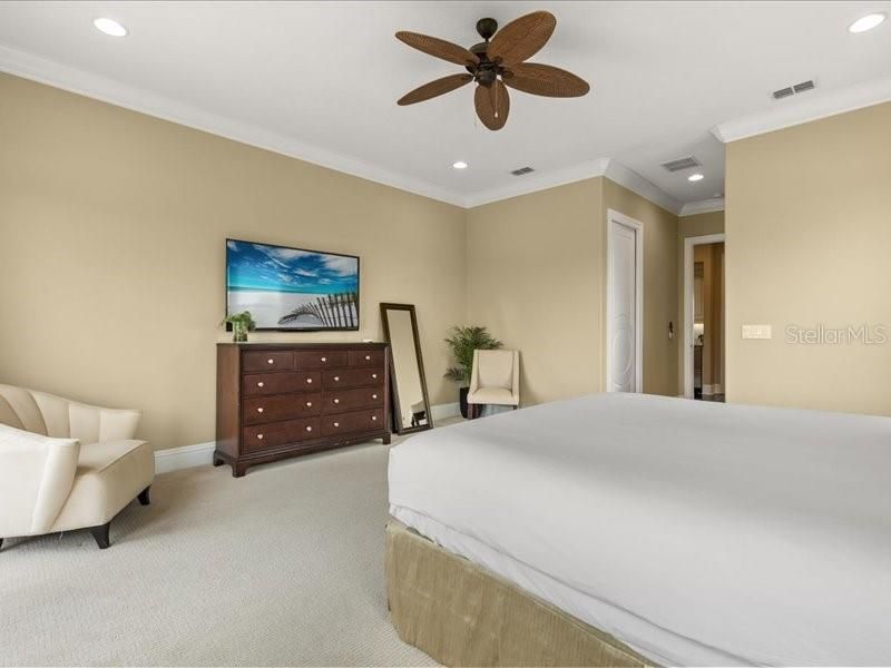 待售: $2,199,000 (6 贝兹, 6 浴室, 5955 平方英尺)