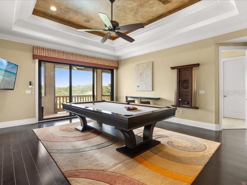 待售: $2,199,000 (6 贝兹, 6 浴室, 5955 平方英尺)