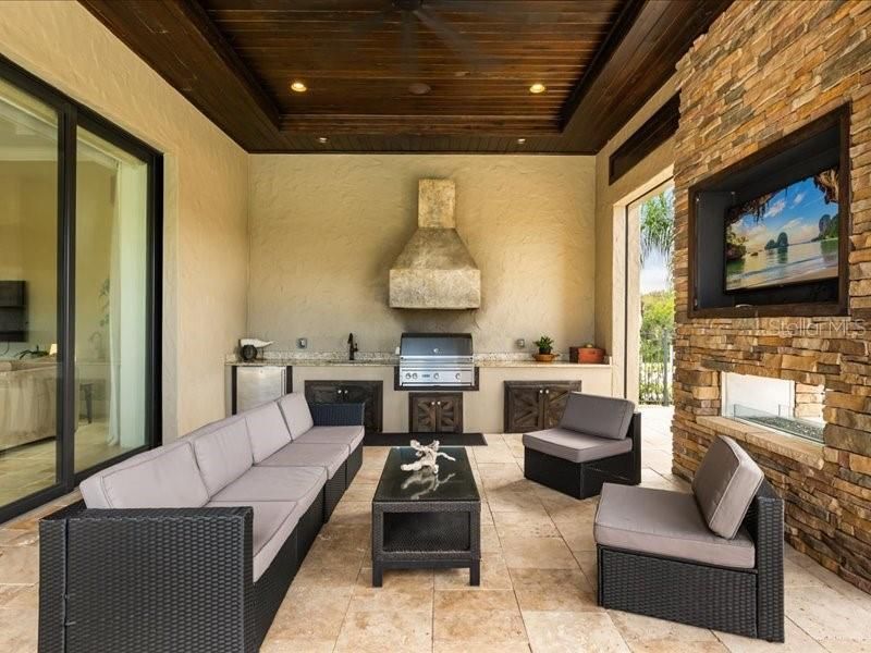 待售: $2,199,000 (6 贝兹, 6 浴室, 5955 平方英尺)