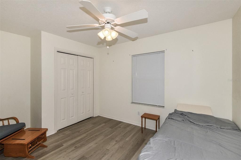 For Sale: $300,000 (3 beds, 2 baths, 1648 Square Feet)