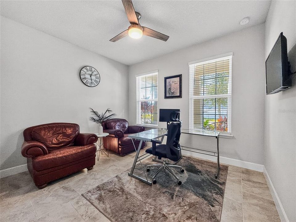 For Sale: $705,000 (5 beds, 2 baths, 2902 Square Feet)