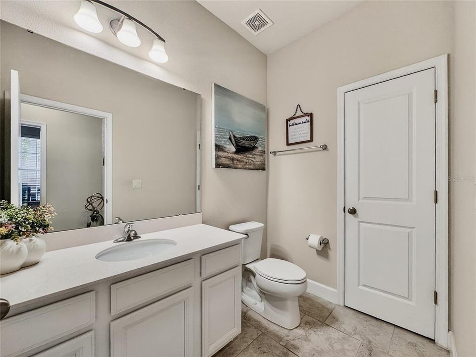 For Sale: $705,000 (5 beds, 2 baths, 2902 Square Feet)