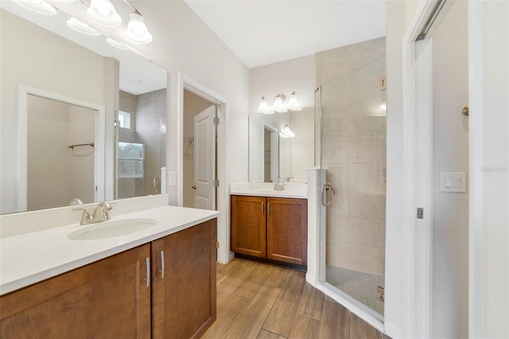 待售: $465,000 (4 贝兹, 3 浴室, 2096 平方英尺)