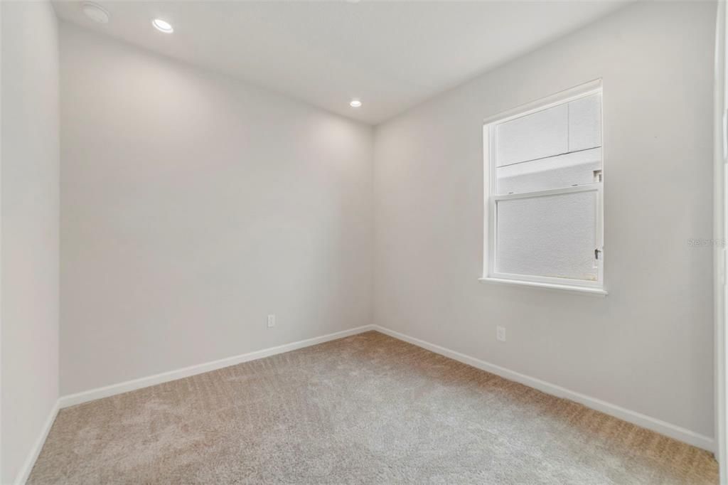 待售: $465,000 (4 贝兹, 3 浴室, 2096 平方英尺)