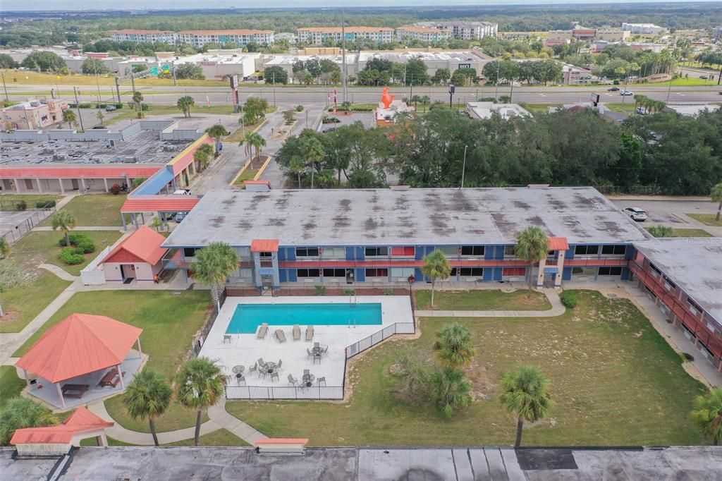 待售: $78,000 (1 贝兹, 1 浴室, 300 平方英尺)