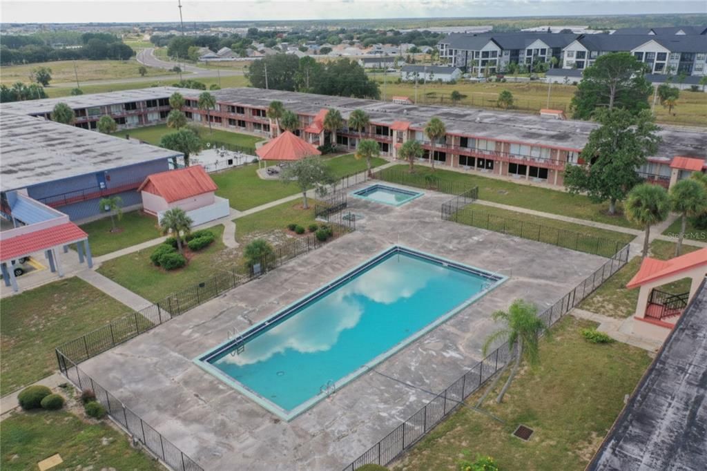 待售: $78,000 (1 贝兹, 1 浴室, 300 平方英尺)