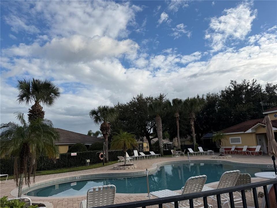 For Sale: $159,000 (2 beds, 2 baths, 812 Square Feet)