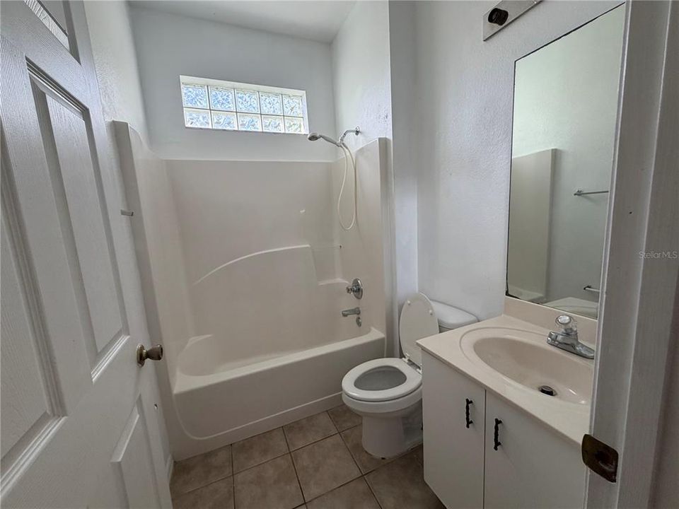 For Sale: $159,000 (2 beds, 2 baths, 812 Square Feet)