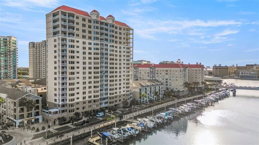 For Sale: $1,395,000 (2 beds, 2 baths, 1821 Square Feet)