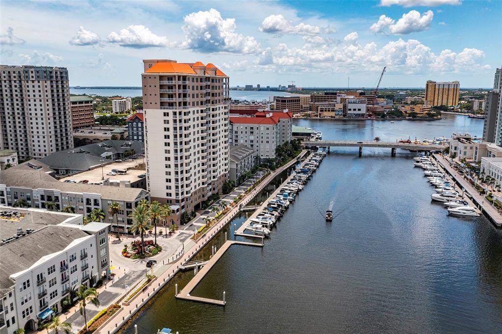 For Sale: $1,395,000 (2 beds, 2 baths, 1821 Square Feet)