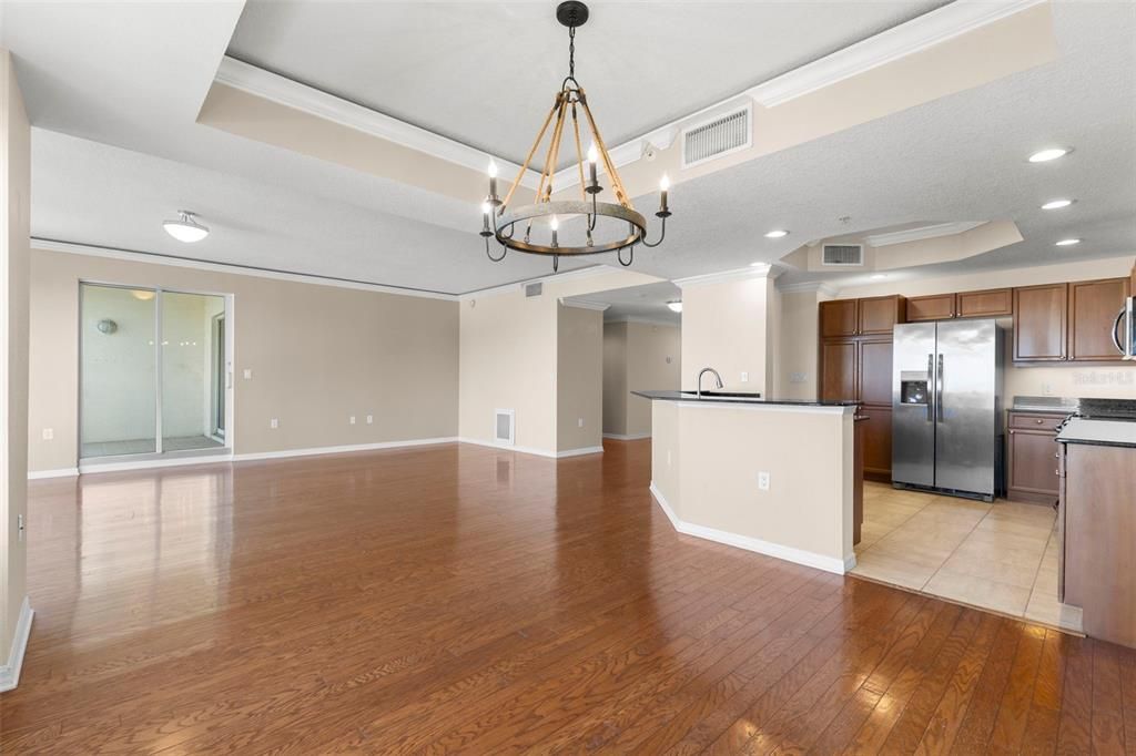 For Sale: $1,395,000 (2 beds, 2 baths, 1821 Square Feet)