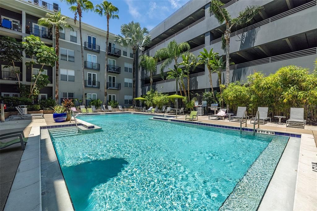 For Sale: $1,395,000 (2 beds, 2 baths, 1821 Square Feet)