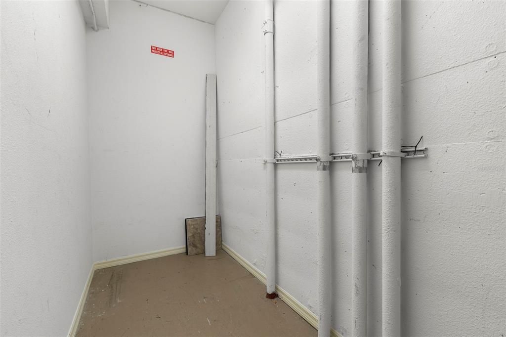 For Sale: $1,395,000 (2 beds, 2 baths, 1821 Square Feet)