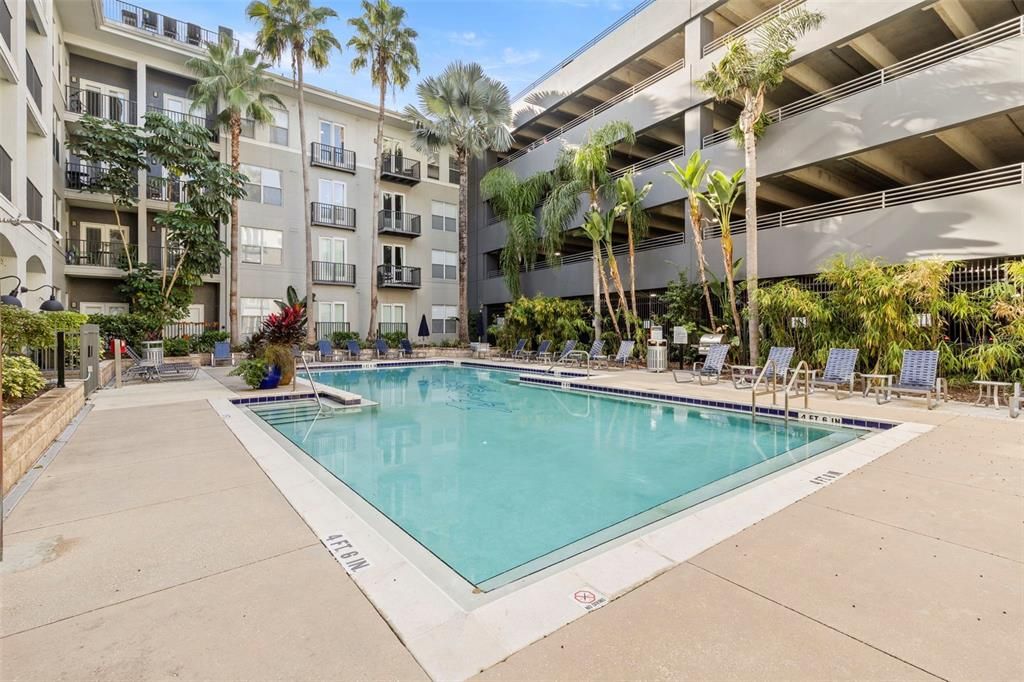 For Sale: $1,395,000 (2 beds, 2 baths, 1821 Square Feet)