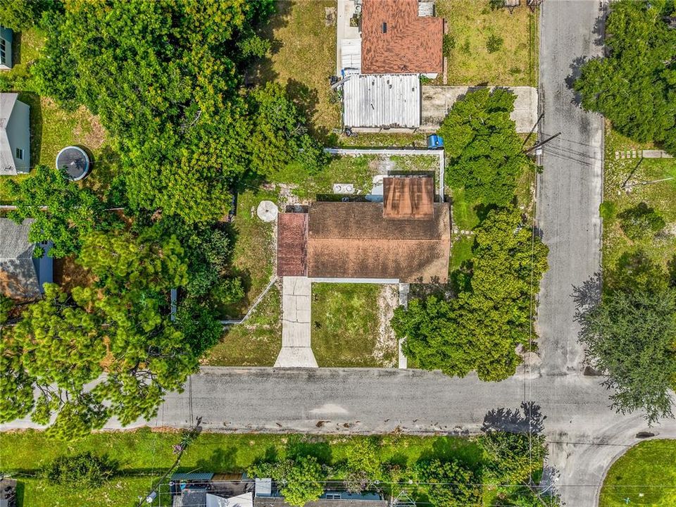 For Rent: $2,600 (3 beds, 2 baths, 1692 Square Feet)