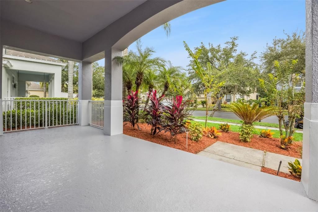 Active With Contract: $545,000 (4 beds, 3 baths, 1986 Square Feet)