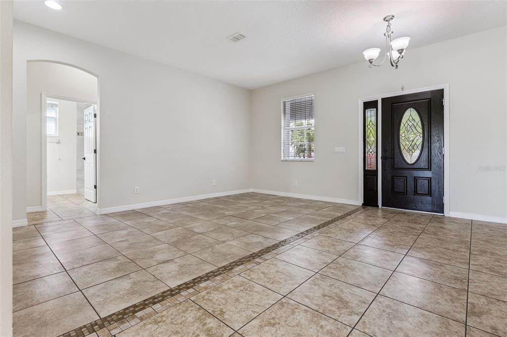 Active With Contract: $545,000 (4 beds, 3 baths, 1986 Square Feet)