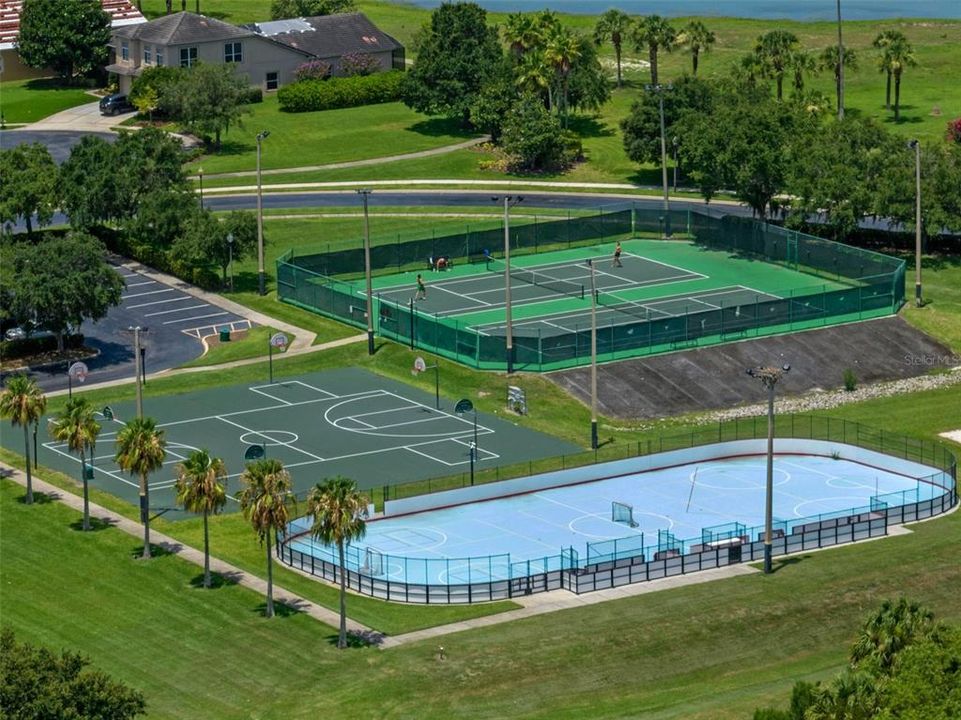 Active With Contract: $545,000 (4 beds, 3 baths, 1986 Square Feet)