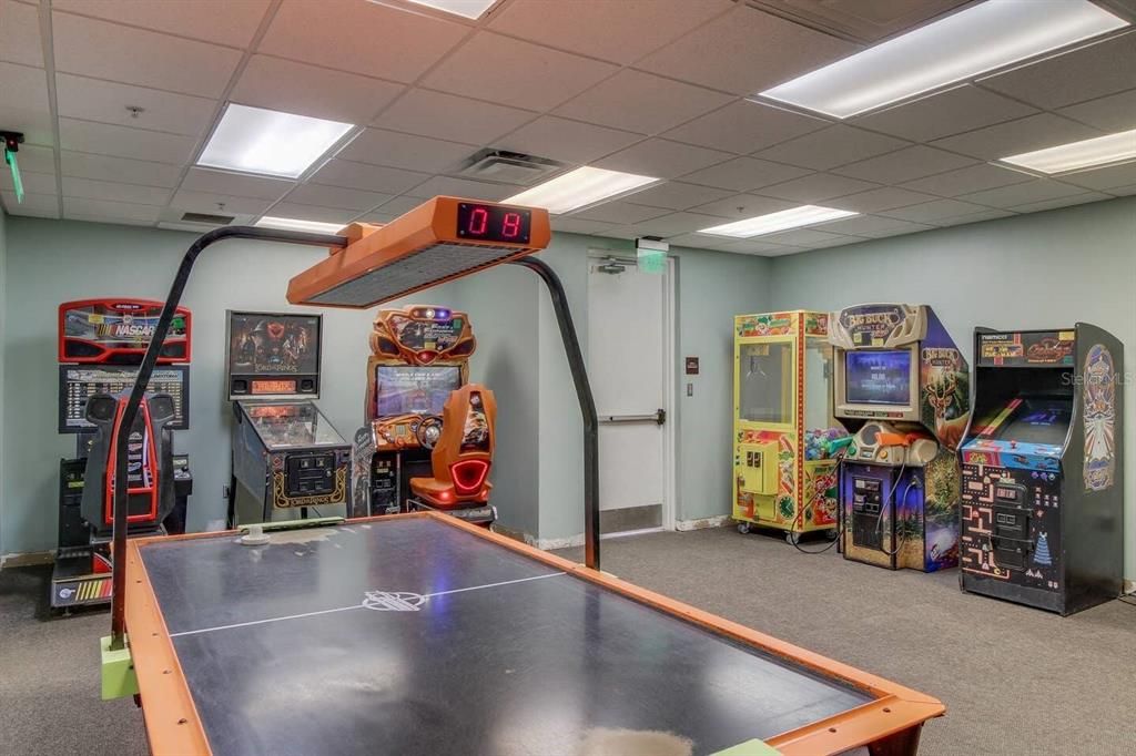 На продажу: $474,900 (2 спален, 2 ванн, 1439 Квадратных фут)