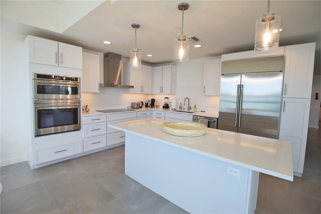 For Rent: $7,800 (3 beds, 3 baths, 2440 Square Feet)