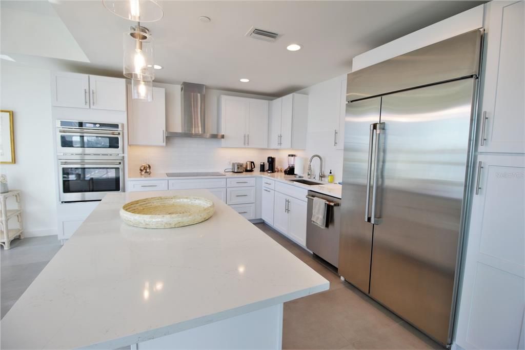 For Rent: $7,800 (3 beds, 3 baths, 2440 Square Feet)