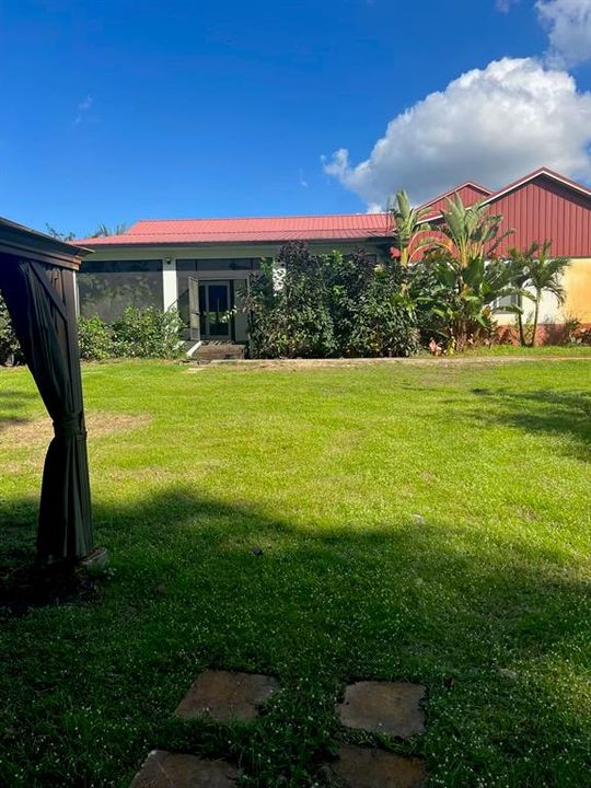 For Sale: $2,500,000 (4 beds, 4 baths, 5092 Square Feet)