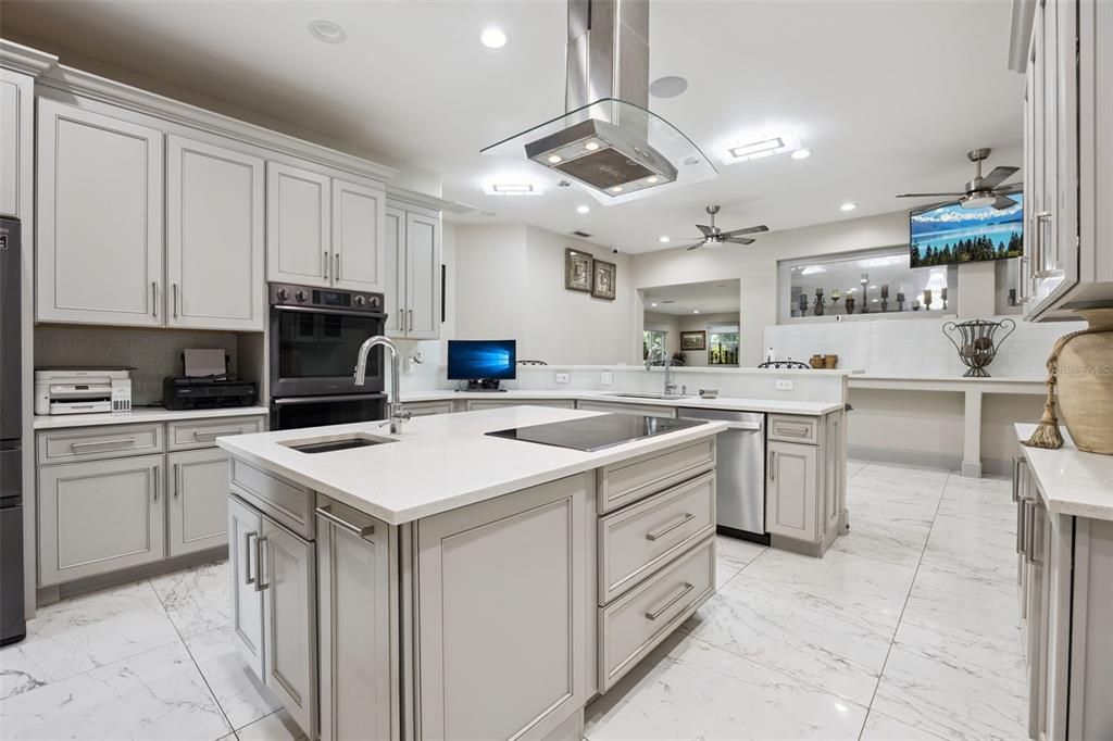 For Sale: $2,500,000 (4 beds, 4 baths, 5092 Square Feet)