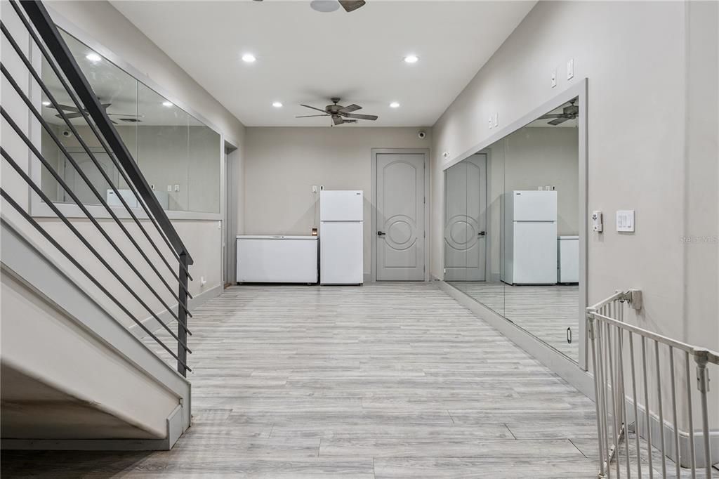 For Sale: $2,500,000 (4 beds, 4 baths, 5092 Square Feet)