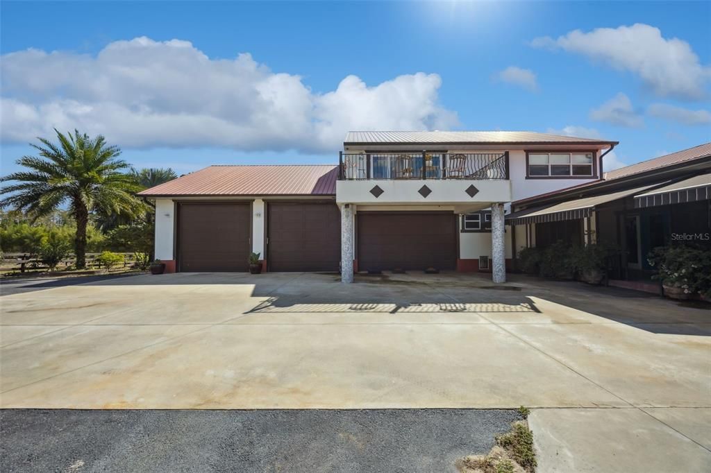 For Sale: $2,500,000 (4 beds, 4 baths, 5092 Square Feet)