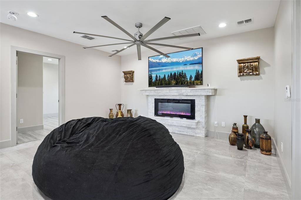 For Sale: $2,500,000 (4 beds, 4 baths, 5092 Square Feet)