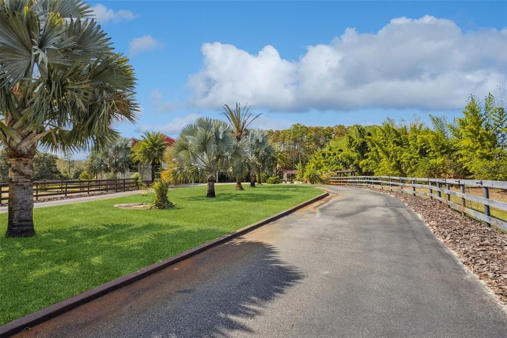 For Sale: $2,500,000 (4 beds, 4 baths, 5092 Square Feet)