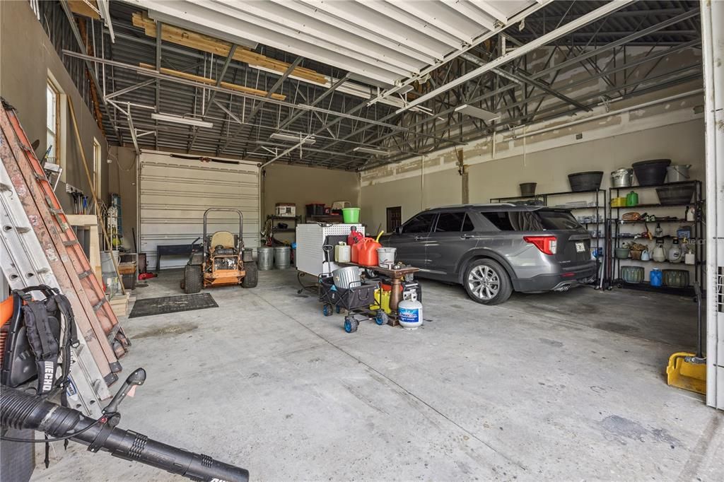 For Sale: $2,500,000 (4 beds, 4 baths, 5092 Square Feet)