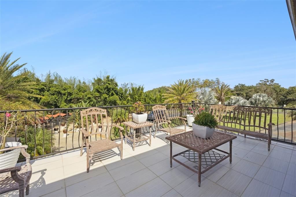 For Sale: $2,500,000 (4 beds, 4 baths, 5092 Square Feet)