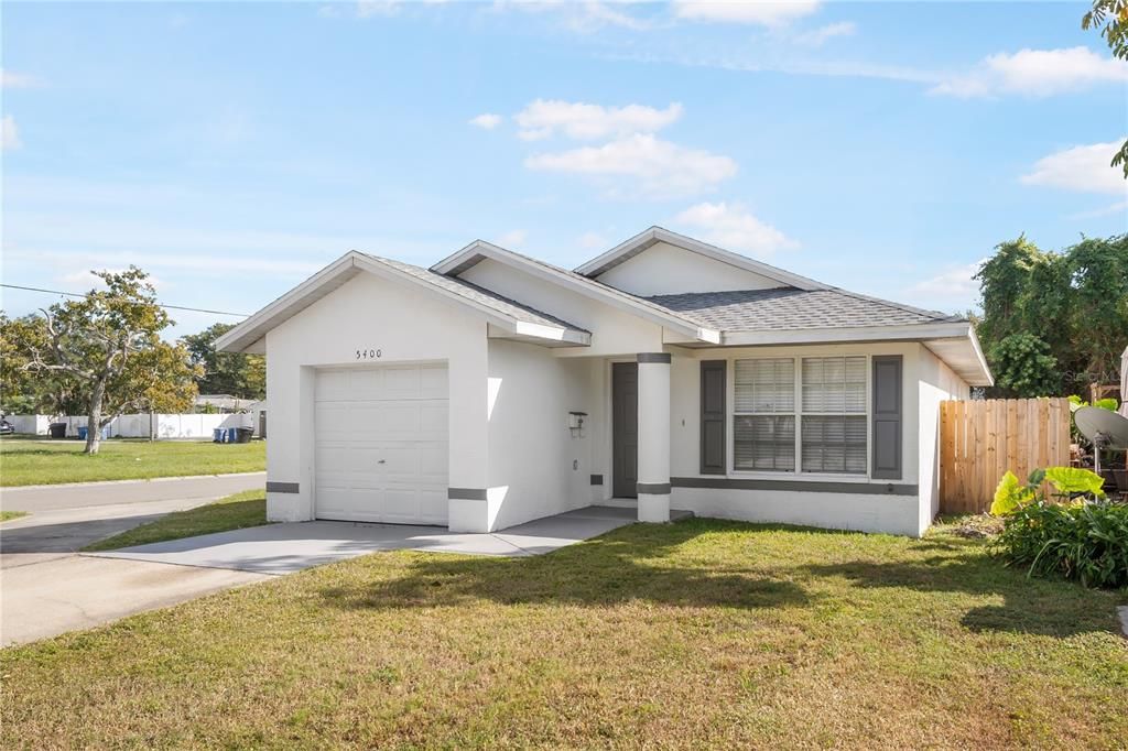 出租: $2,350 (3 贝兹, 2 浴室, 1195 平方英尺)