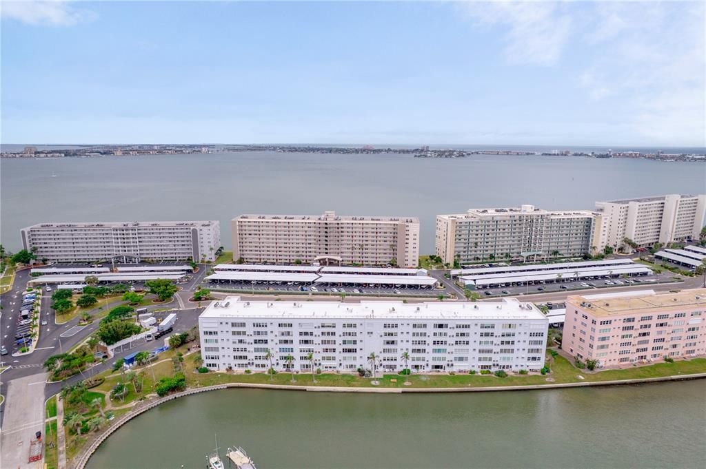 На продажу: $184,000 (2 спален, 2 ванн, 1250 Квадратных фут)