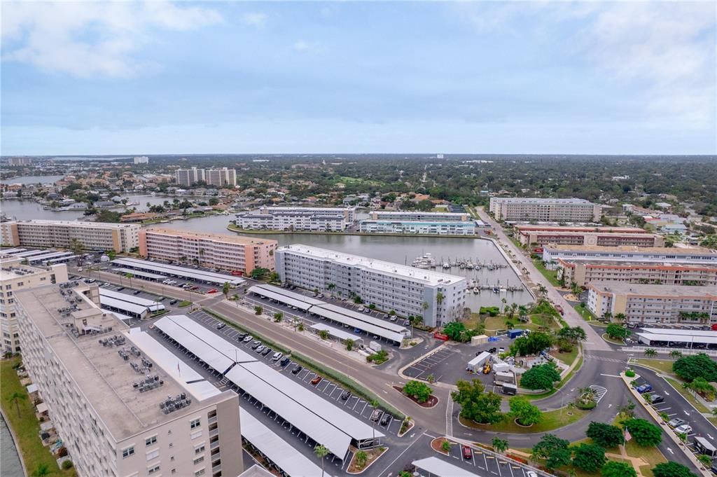 На продажу: $184,000 (2 спален, 2 ванн, 1250 Квадратных фут)