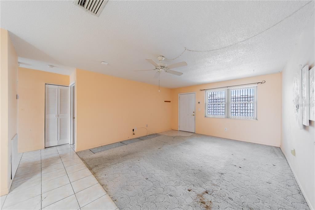 На продажу: $184,000 (2 спален, 2 ванн, 1250 Квадратных фут)