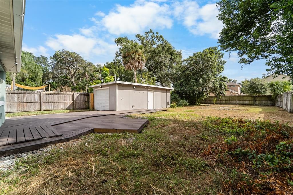 Active With Contract: $349,900 (3 beds, 2 baths, 1110 Square Feet)