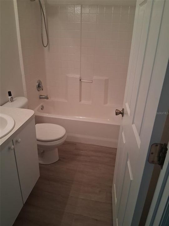 For Sale: $305,000 (3 beds, 2 baths, 1630 Square Feet)