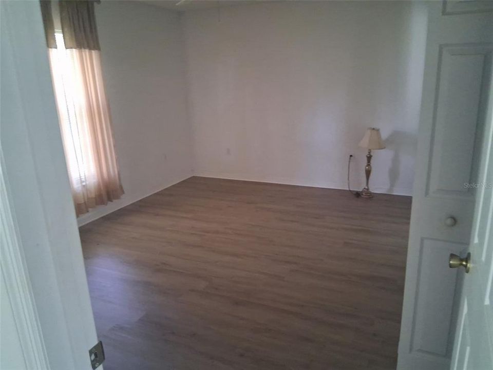 For Sale: $305,000 (3 beds, 2 baths, 1630 Square Feet)