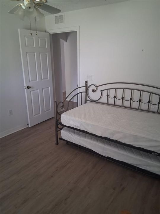 For Sale: $305,000 (3 beds, 2 baths, 1630 Square Feet)